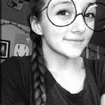 Lily De Pue