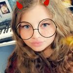 Epic Gamer Girl