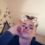 Lewisstarrr