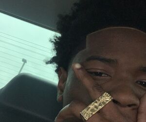 Profile threezy