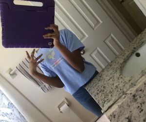 Zoe