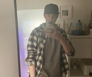 Hmu