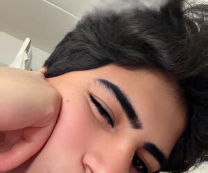 Profile Dear