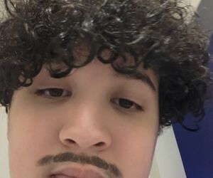 Profile Zay