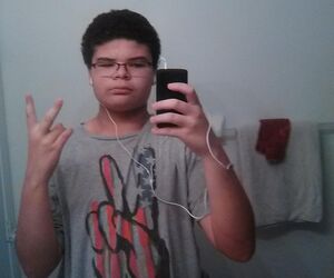 Travis R
