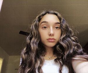 vanessa_