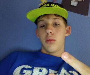 DylanOn!ine