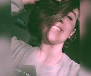 Elnaz_bh822