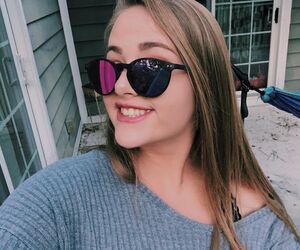 liv 17 f