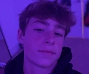 Profile Dylan Moore