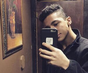 Look.its.carlo