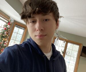 Cam