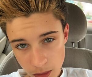 Ashton Vess