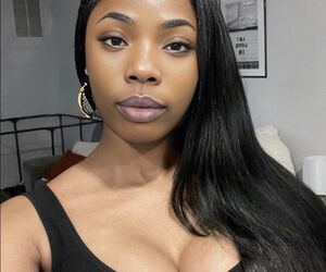 Profile Sarahbank