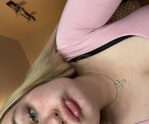 Profile aleah
