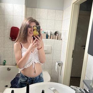Profile Sabrina