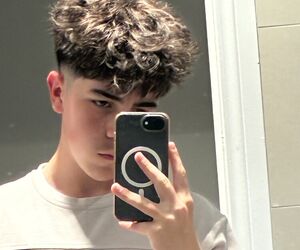 Profile Pandelis