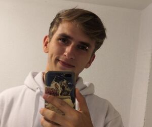 Profile Lucas