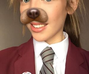 miaholliday01
