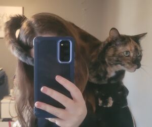 Profile Lily