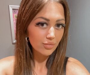 Profile Laura