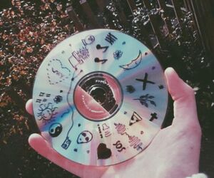 l o n e l y &m