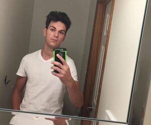 ethan8885