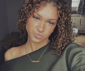 Profile Annebelle